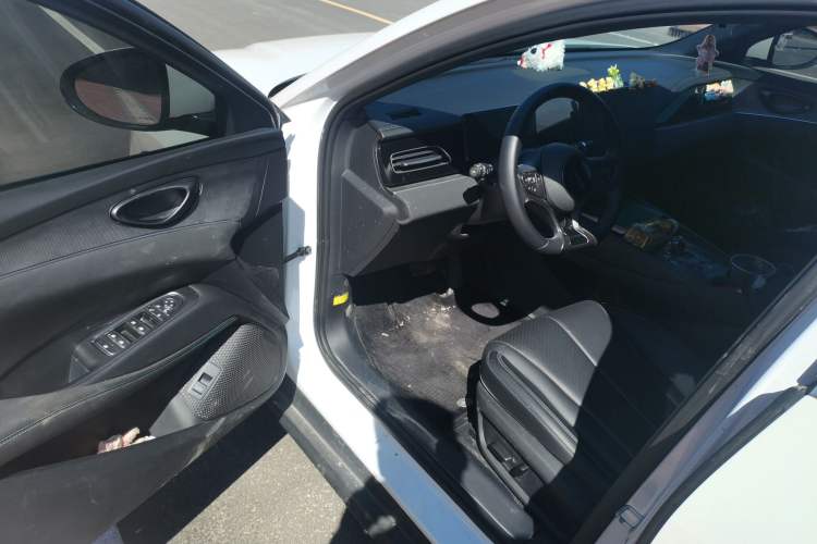 Used BYD Seal 06 New Energy 2024 DM-i 80KM Prestige Model Driver Seat