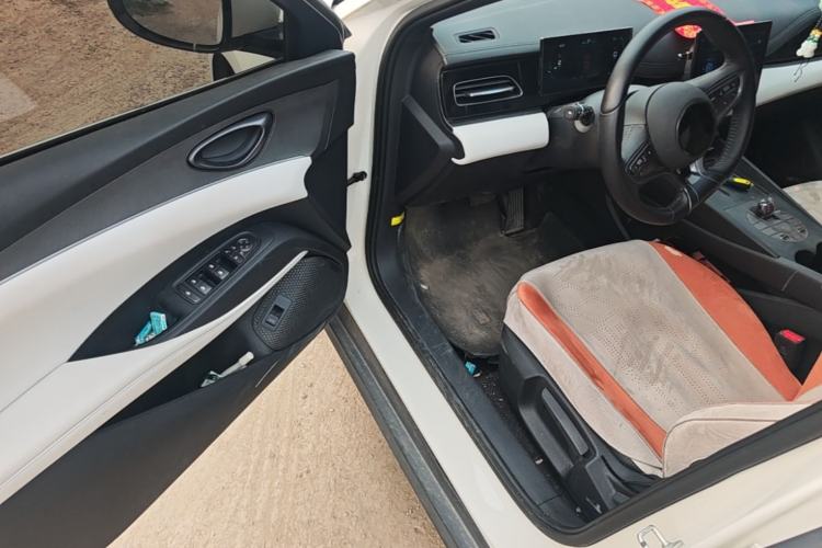 Used BYD Seal 06 New Energy 2024 DM-i 80KM Luxury Model Driver Seat