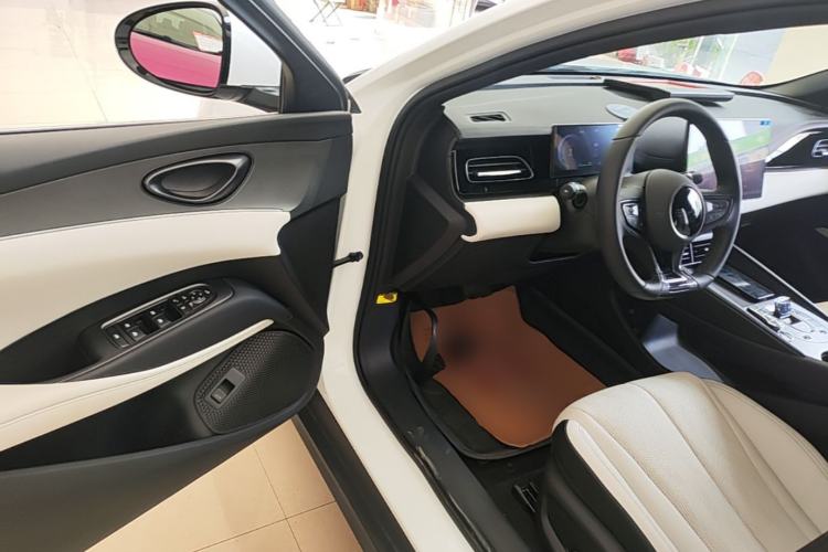 Used BYD Seal 06 New Energy 2024 DM-i 120KM Luxury Model Driver Seat