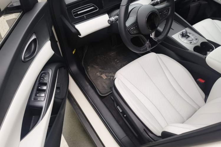 Used BYD Seal 06 New Energy 2024 DM-i 120KM Prestige Model Driver Seat