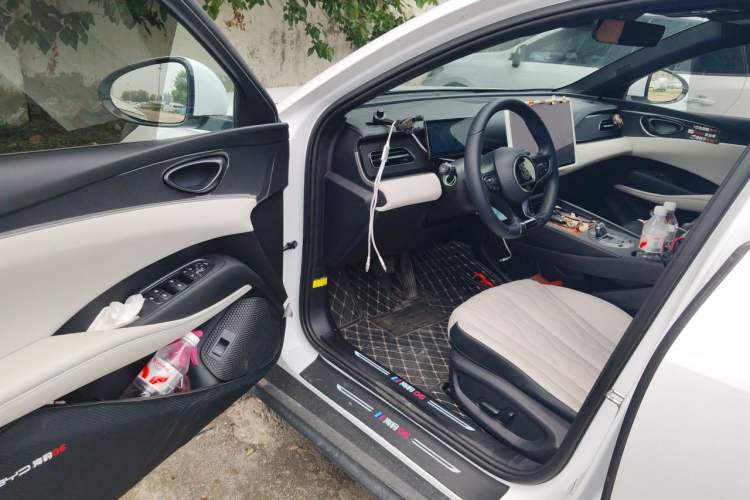 Used BYD Seal 06 New Energy 2024 DM-i 120KM Flagship Model Driver Seat