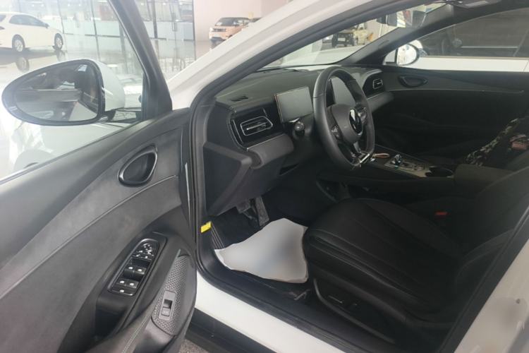Used BYD Seal 06 New Energy 2024 DM-i 80KM Prestige Model Driver Seat