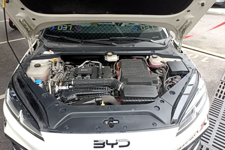 Used BYD Seal 06 New Energy 2024 DM-i 80KM Luxury Model Engine Bay