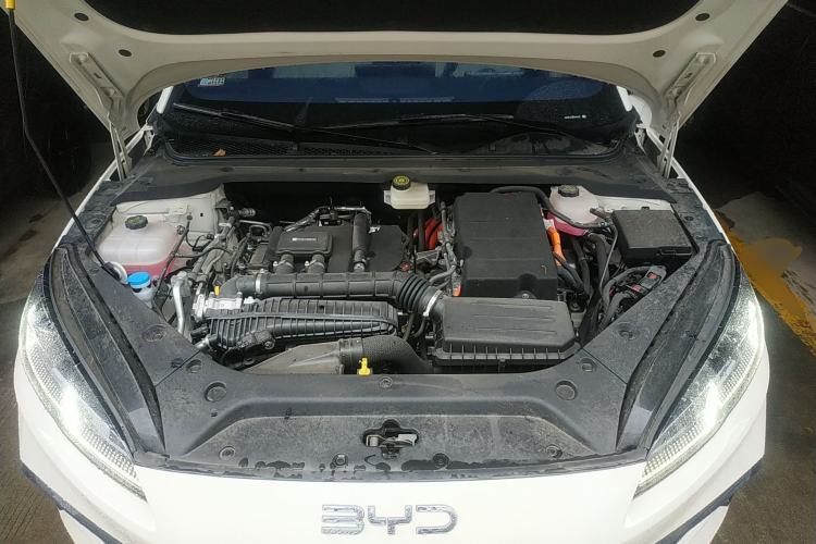 Used BYD Seal 06 New Energy 2024 DM-i 120KM Luxury Model Engine Bay