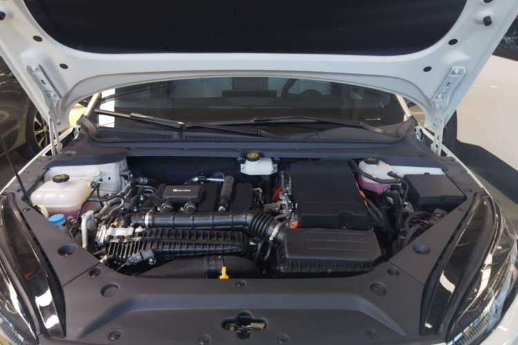 Used BYD Seal 06 New Energy 2024 DM-i 120KM Luxury Model Engine Bay