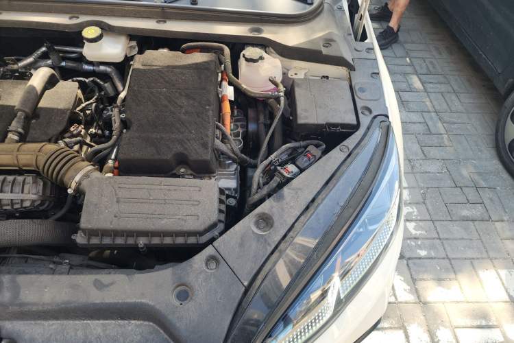 Used BYD Seal 06 New Energy 2024 DM-i 120KM Luxury Model Engine Bay Left