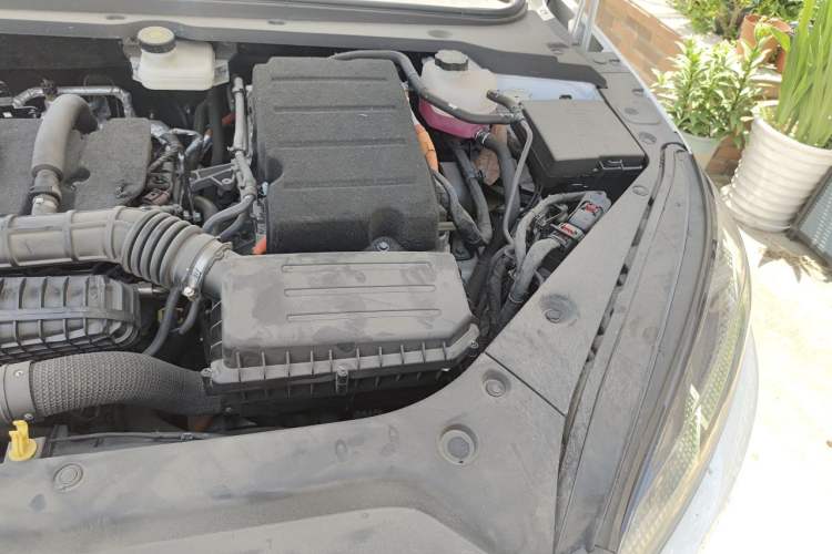 Used BYD Seal 06 New Energy 2024 DM-i 120KM Prestige Model Engine Bay Left