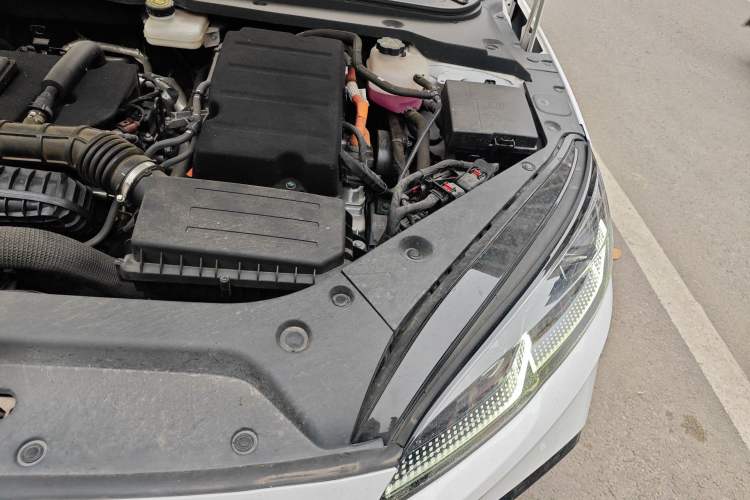 Used BYD Seal 06 New Energy 2024 DM-i 120KM Prestige Model Engine Bay Left