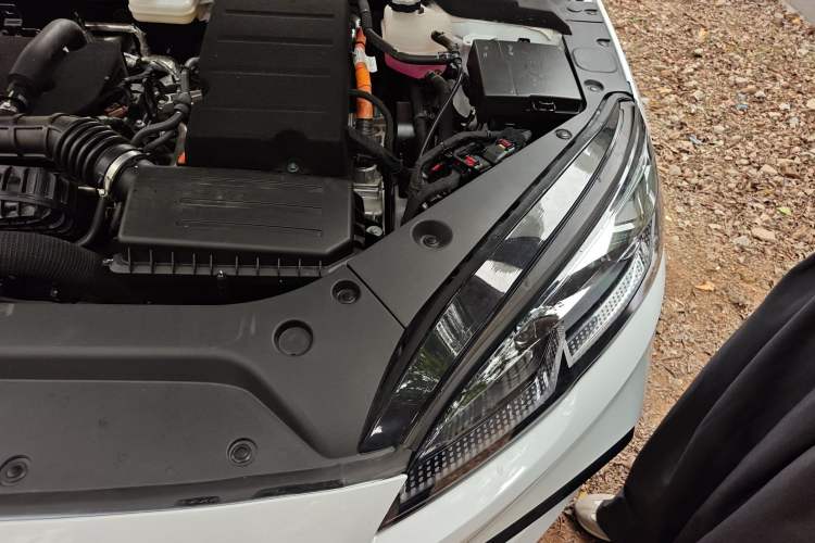 Used BYD Seal 06 New Energy 2024 DM-i 120KM Prestige Model Engine Bay Left
