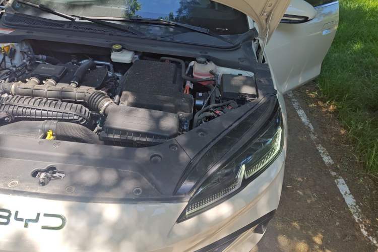 Used BYD Seal 06 New Energy 2024 DM-i 80KM Luxury Model Engine Bay Left