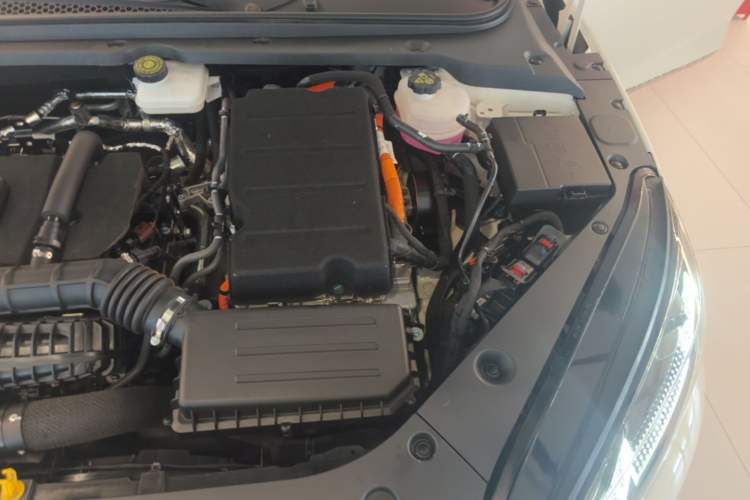 Used BYD Seal 06 New Energy 2024 DM-i 120KM Prestige Model Engine Bay Left