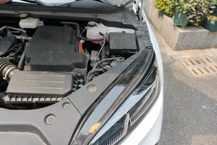 Used BYD Seal 06 New Energy 2024 DM-i 80KM Prestige Model Engine Bay Left