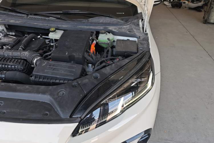 Used BYD Seal 06 New Energy 2024 DM-i 120KM Prestige Model Engine Bay Left