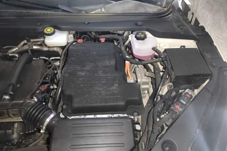 Used BYD Seal 06 New Energy 2024 DM-i 80KM Luxury Model Engine Bay Left
