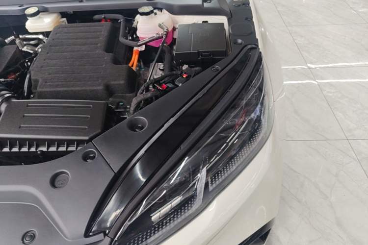 Used BYD Seal 06 New Energy 2024 DM-i 80KM Luxury Model Engine Bay Left