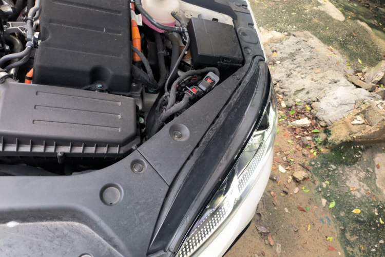 Used BYD Seal 06 New Energy 2024 DM-i 120KM Prestige Model Engine Bay Left
