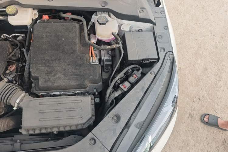 Used BYD Seal 06 New Energy 2024 DM-i 80KM Luxury Model Engine Bay Left