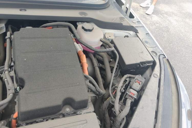 Used BYD Seal 06 New Energy 2024 DM-i 120KM Luxury Model Engine Bay Left