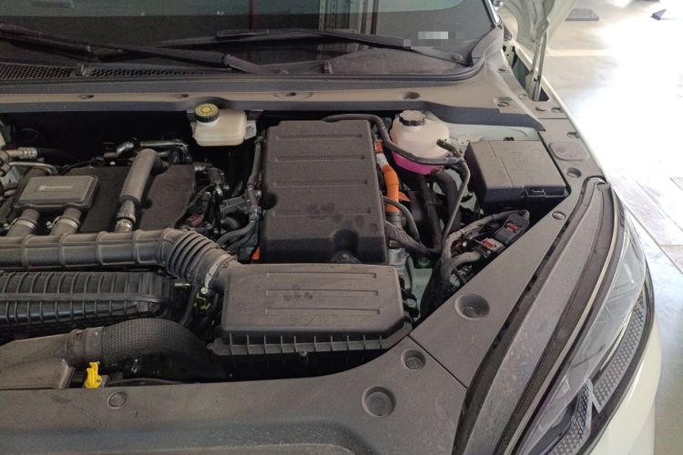 Used BYD Seal 06 New Energy 2024 DM-i 120KM Prestige Model Engine Bay Left