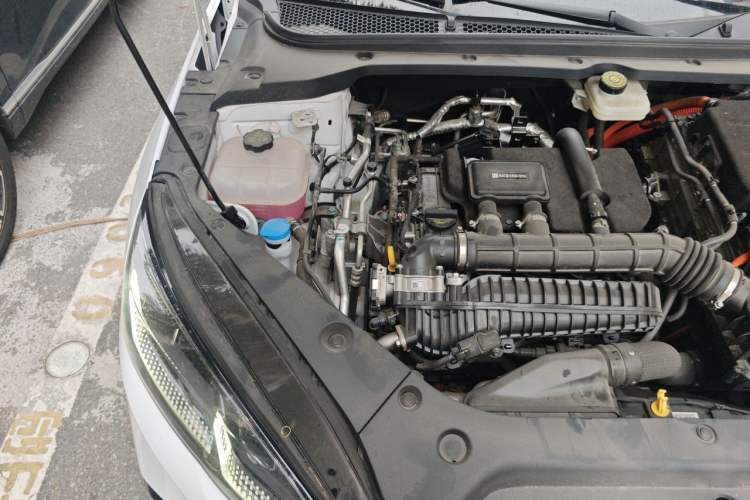 Used BYD Seal 06 New Energy 2024 DM-i 120KM Prestige Model Engine Bay Right