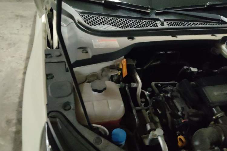 Used BYD Seal 06 New Energy 2024 DM-i 80KM Prestige Model Engine Bay Right