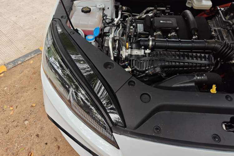 Used BYD Seal 06 New Energy 2024 DM-i 120KM Prestige Model Engine Bay Right