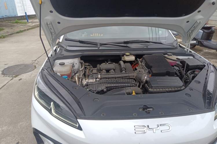 Used BYD Seal 06 New Energy 2024 DM-i 120KM Prestige Model Engine Bay Right