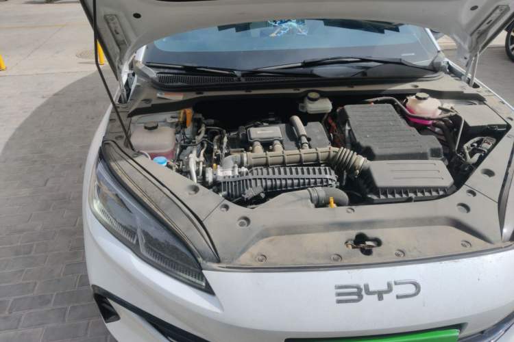 Used BYD Seal 06 New Energy 2024 DM-i 80KM Luxury Model Engine Bay Right