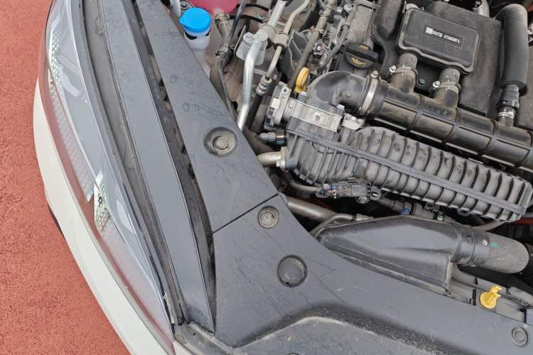 Used BYD Seal 06 New Energy 2024 DM-i 120KM Prestige Model Engine Bay Right