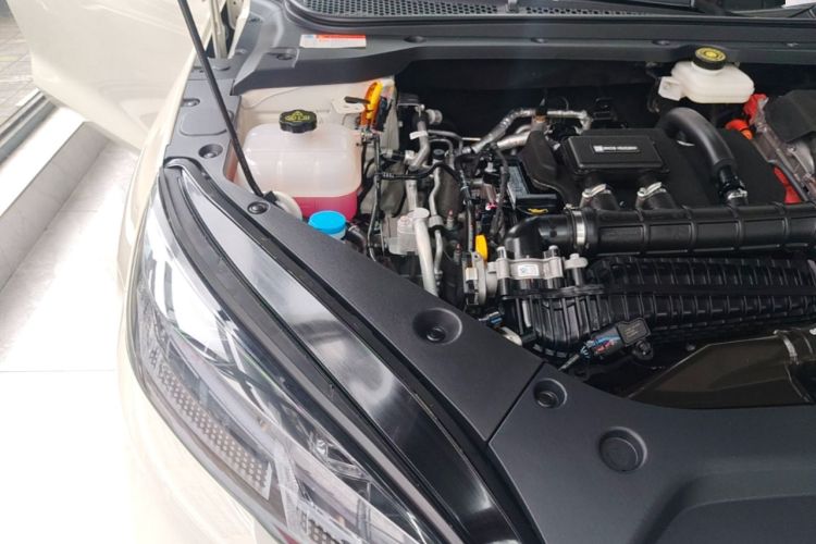 Used BYD Seal 06 New Energy 2024 DM-i 80KM Luxury Model Engine Bay Right