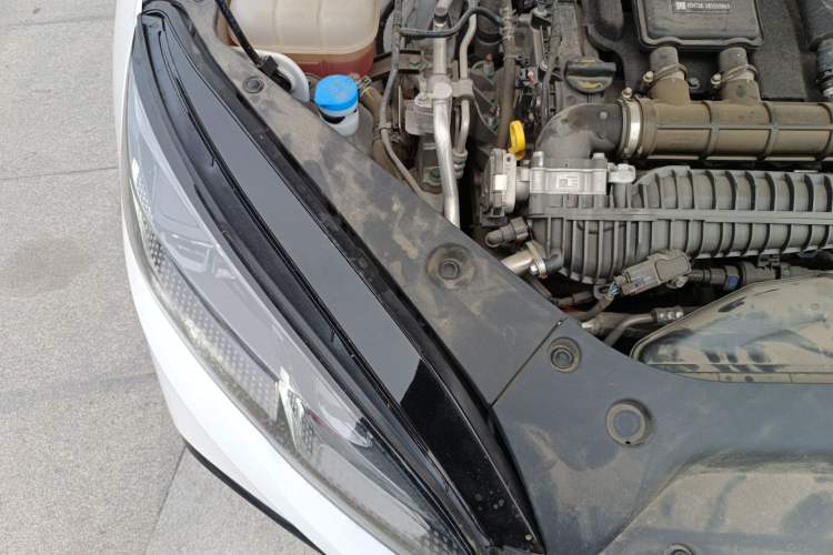 Used BYD Seal 06 New Energy 2024 DM-i 120KM Prestige Model Engine Bay Right