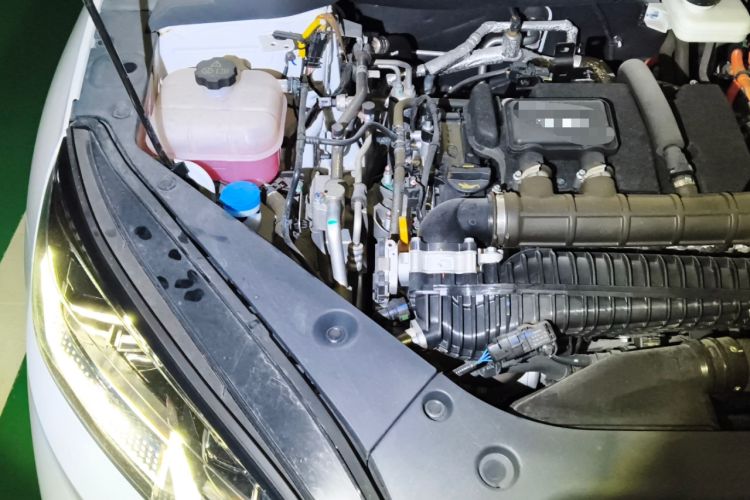Used BYD Seal 06 New Energy 2024 DM-i 80KM Prestige Model Engine Bay Right
