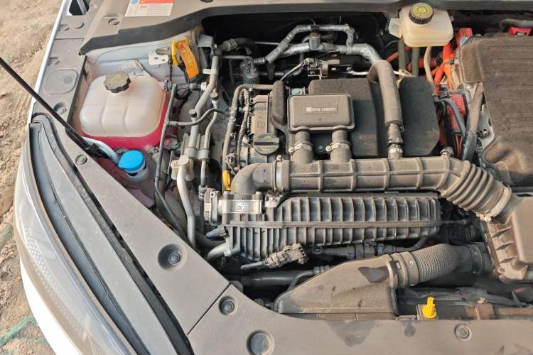 Used BYD Seal 06 New Energy 2024 DM-i 80KM Prestige Model Engine Bay Right