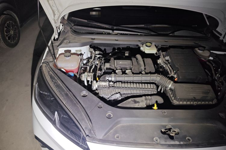 Used BYD Seal 06 New Energy 2024 DM-i 120KM Luxury Model Engine Bay Right