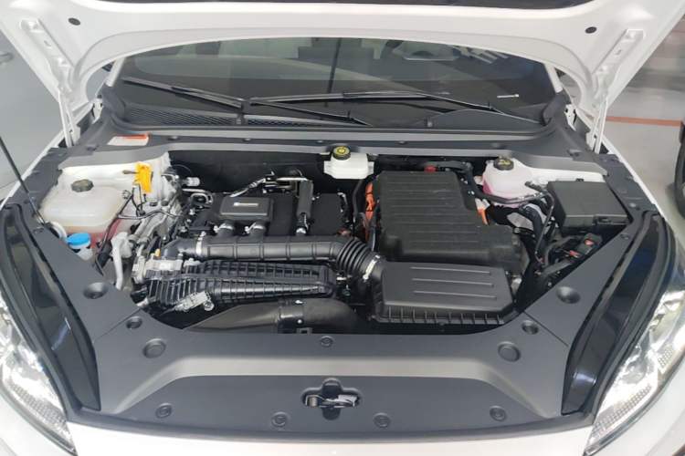 Used BYD Seal 06 New Energy 2024 DM-i 80KM Prestige Model Engine Bay