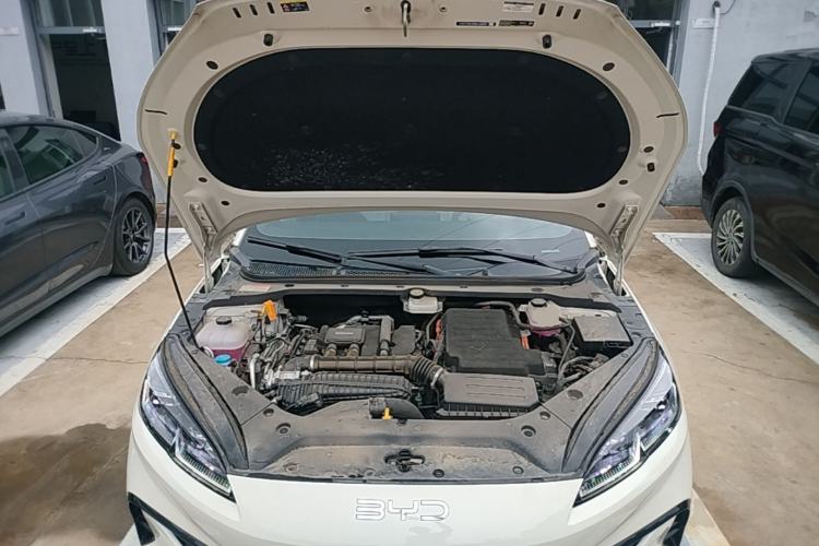 Used BYD Seal 06 New Energy 2024 DM-i 80KM Luxury Model Engine Bay