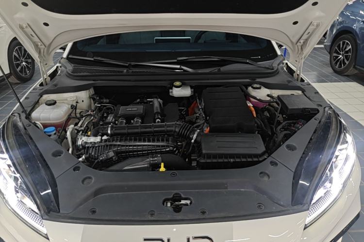 Used BYD Seal 06 New Energy 2024 DM-i 120KM Luxury Model Engine Bay