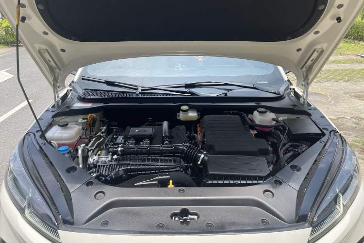 Used BYD Seal 06 New Energy 2024 DM-i 80KM Luxury Model Engine Bay