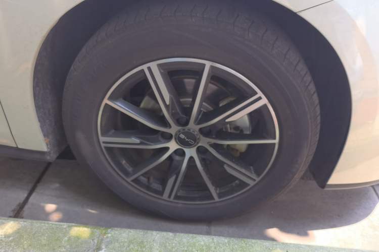 Used BYD Seal 06 New Energy 2024 DM-i 120KM Prestige Model Exterior 1