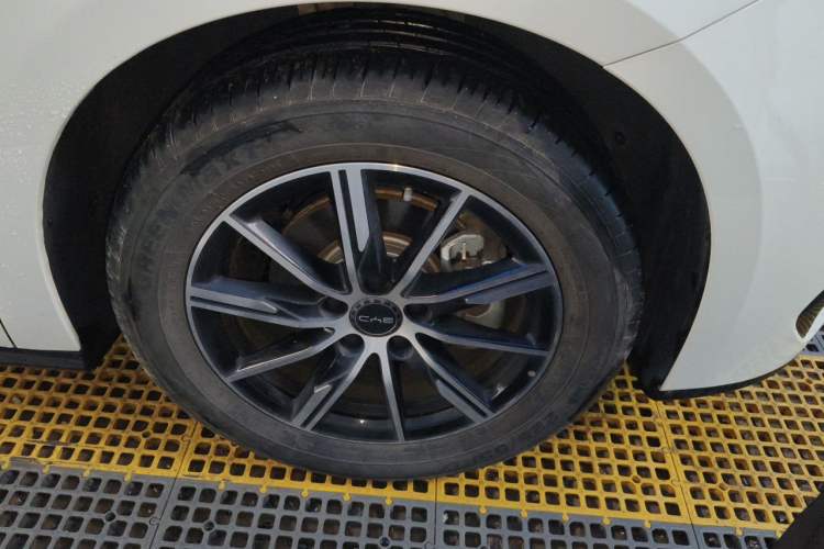 Used BYD Seal 06 New Energy 2024 DM-i 120KM Prestige Model Exterior 1