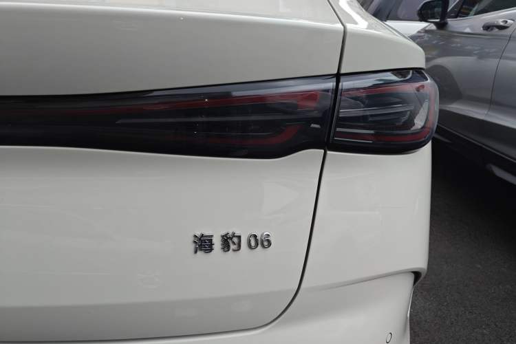 Used BYD Seal 06 New Energy 2024 DM-i 80KM Luxury Model Exterior 1