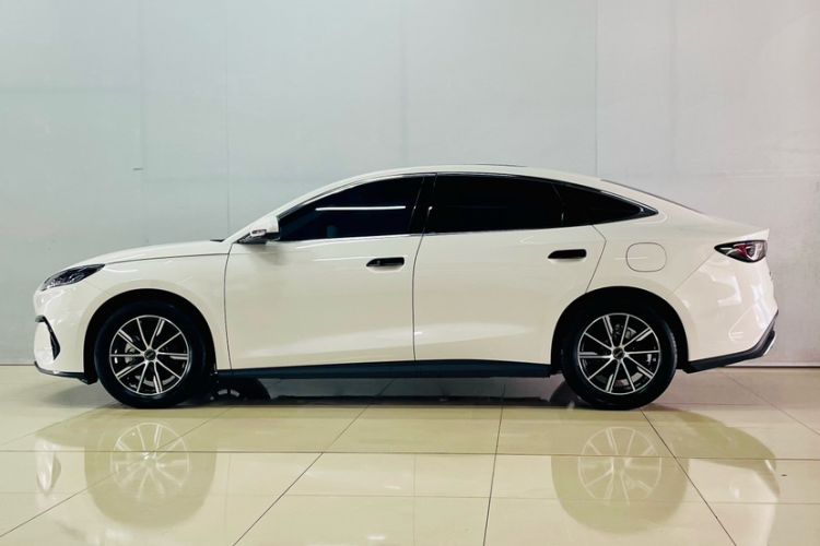 Used BYD Seal 06 New Energy 2024 DM-i 120KM Prestige Model Exterior 2