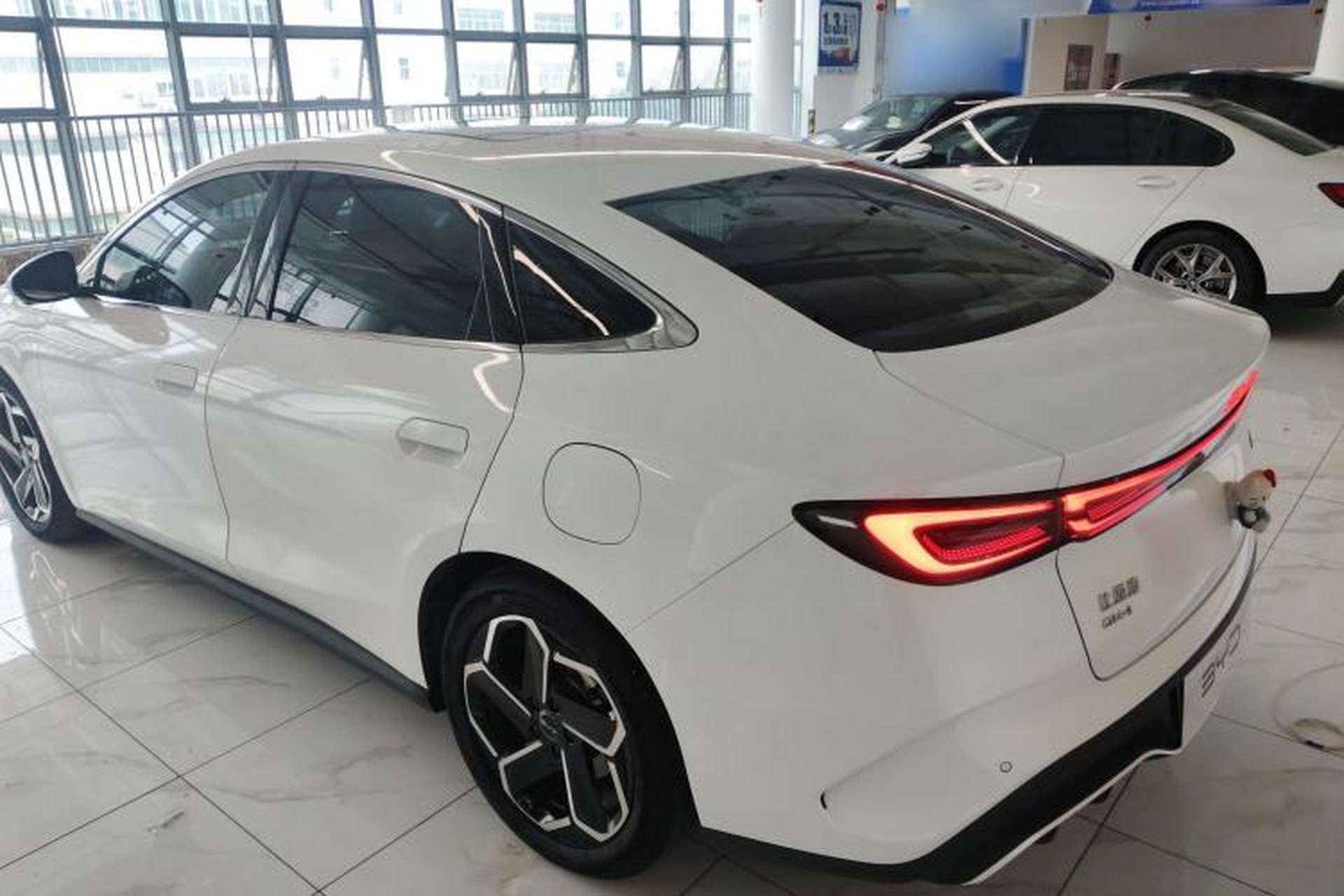 Used BYD Seal 06 New Energy 2024 DM-i 120KM Flagship Model Exterior 2