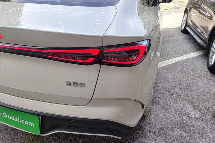 Used BYD Seal 06 New Energy 2024 DM-i 120KM Flagship Model Exterior 3