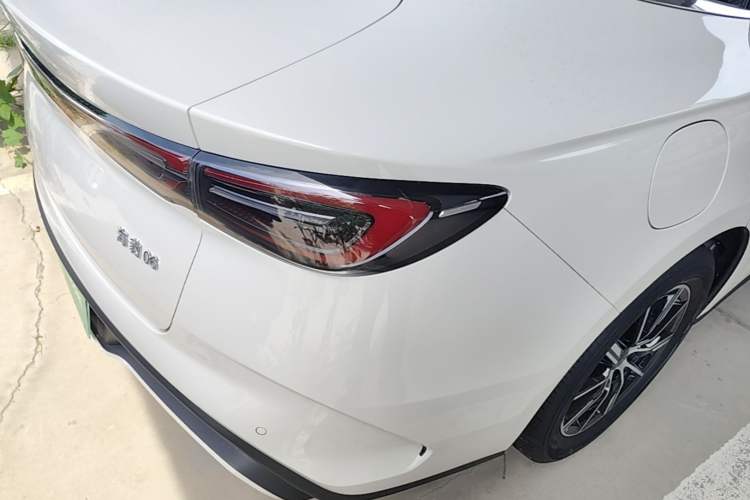 Used BYD Seal 06 New Energy 2024 DM-i 80KM Prestige Model Exterior 3