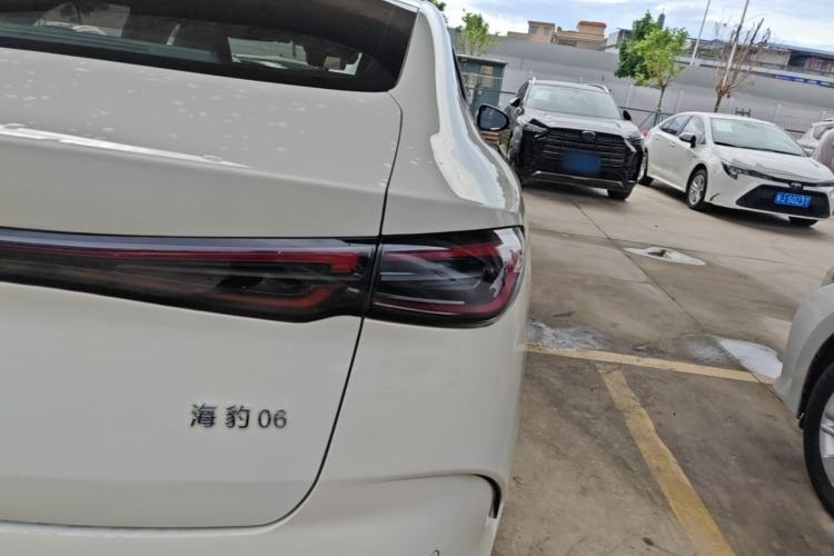 Used BYD Seal 06 New Energy 2024 DM-i 120KM Luxury Model Exterior 3