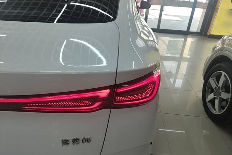 Used BYD Seal 06 New Energy 2024 DM-i 120KM Prestige Model Exterior 3