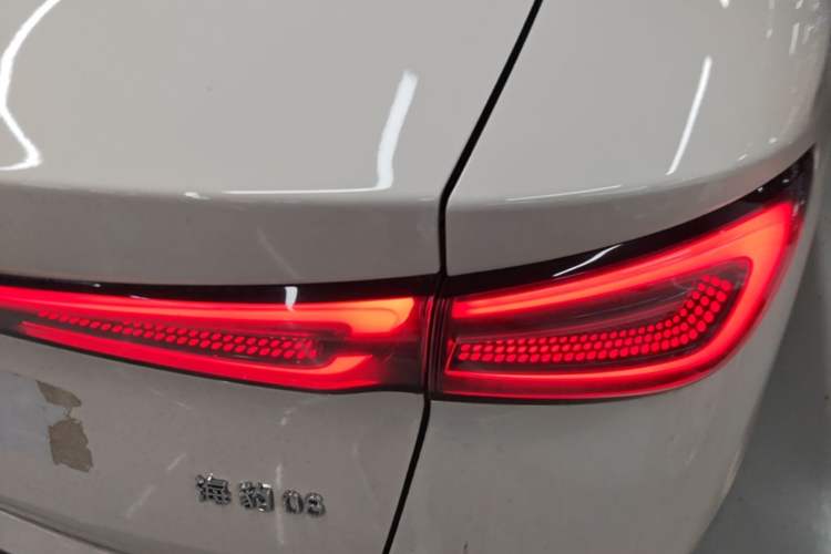 Used BYD Seal 06 New Energy 2024 DM-i 120KM Luxury Model Exterior 3