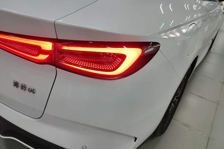 Used BYD Seal 06 New Energy 2024 DM-i 120KM Luxury Model Exterior 3