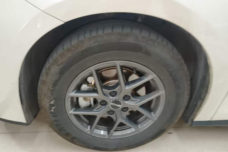 Used BYD Seal 06 New Energy 2024 DM-i 80KM Luxury Model Exterior 4